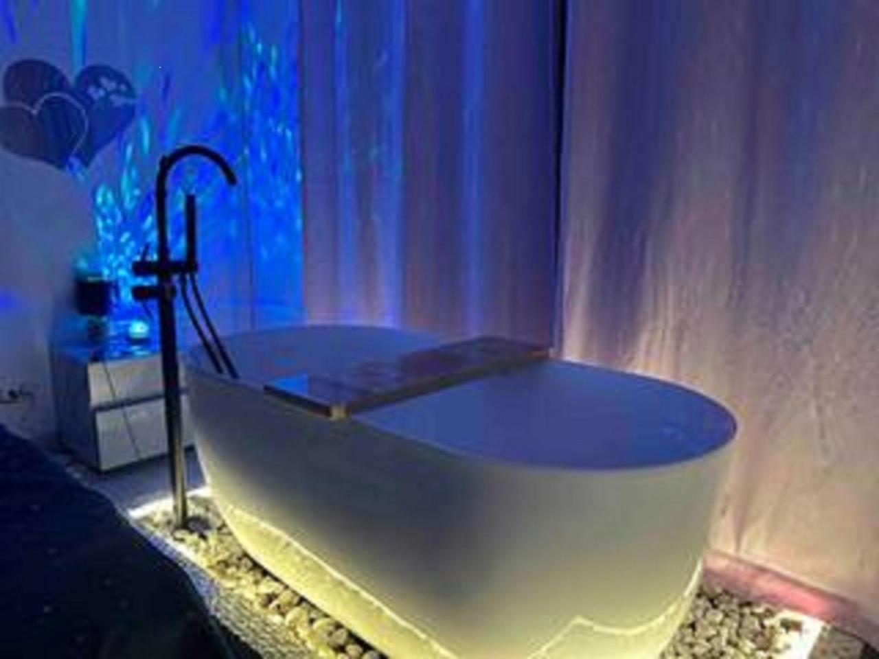 Apartment Laguna 2-have Tub Loft *